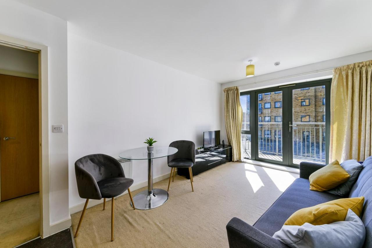 Luxe 1 Bed Flat 5 Mins To Stratford - Free Parking Apartment London Luaran gambar