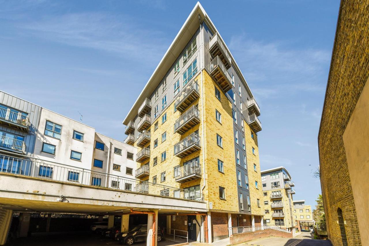 Luxe 1 Bed Flat 5 Mins To Stratford - Free Parking Apartment London Luaran gambar